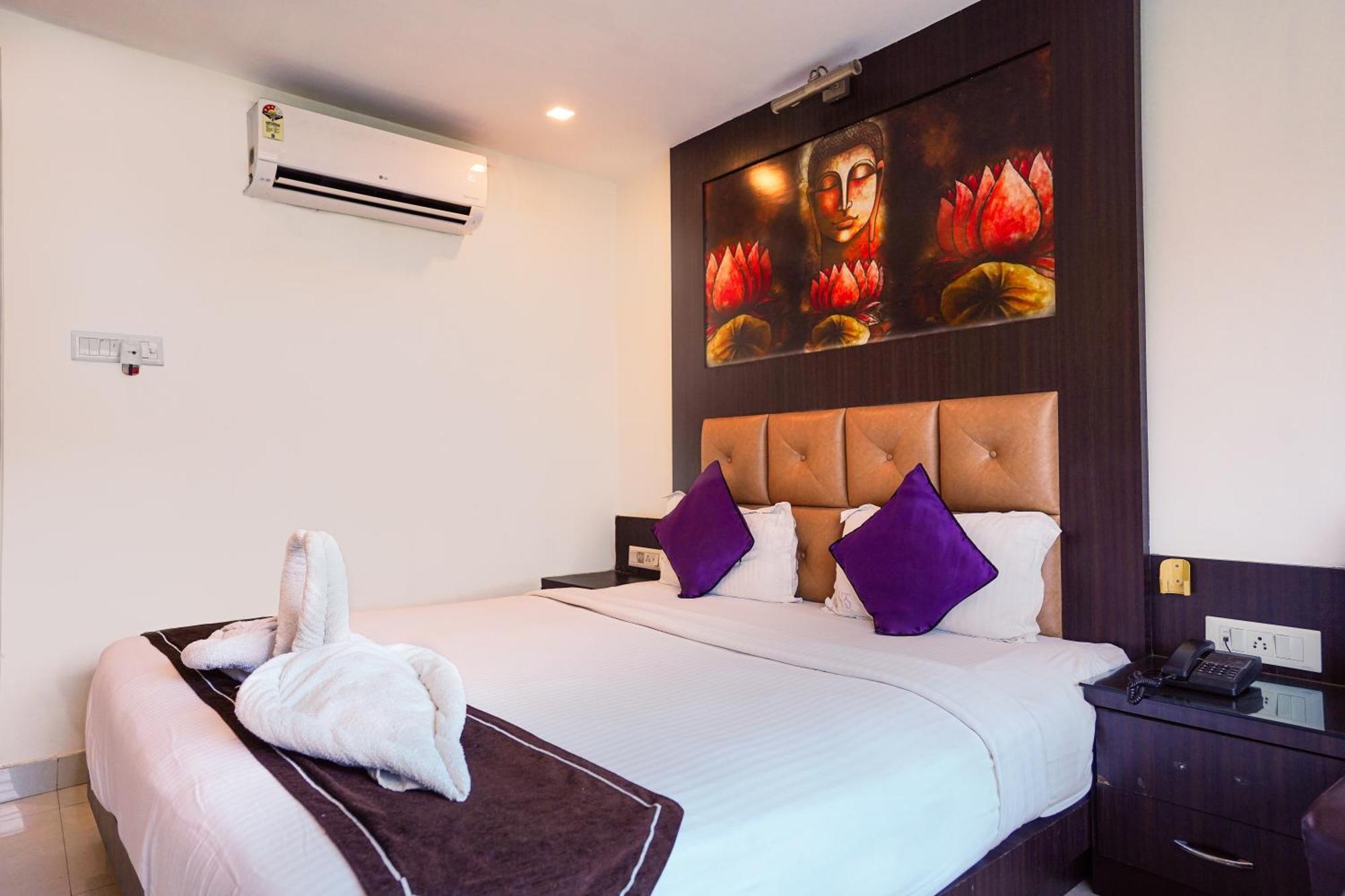 Sheldon Hotel Kolkata Exterior photo